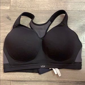 NWOT Incredible by Victoria Secret Sport Bra